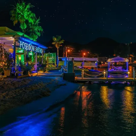 Big Poseidon Boutique & Yacht Club Szálloda