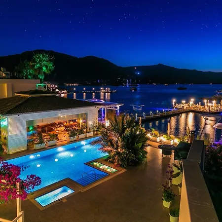 Hotel Big Poseidon Boutique & Yacht Club *