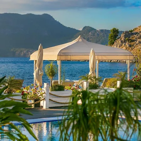 Big Poseidon Boutique & Yacht Club Hotel