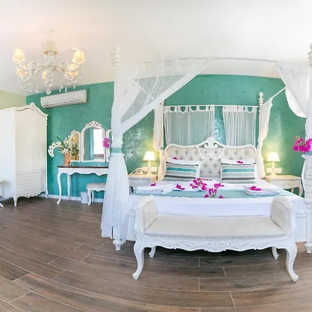 Big Poseidon Boutique & Yacht Club Marmaris